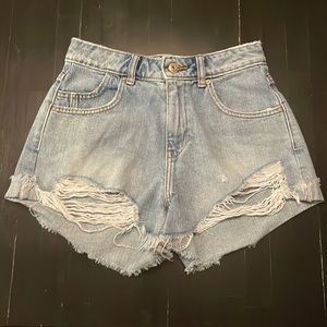 Zara blue denim jean shorts distressed with pink patch size 2